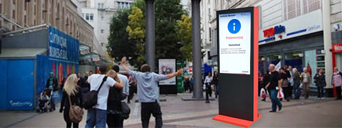 Outdoor vertical LCD display can provide timely warning in the face of emergencies Outdoor vertical LCD display can provide timely warning in the face of emergencies
