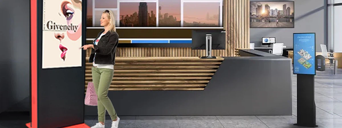 Outdoor LCD Displays can enhance user interactivity through touch function Outdoor LCD Displays can enhance user interactivity through touch function